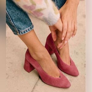 Sézane Alice pumps size 38. Color is called Peony.